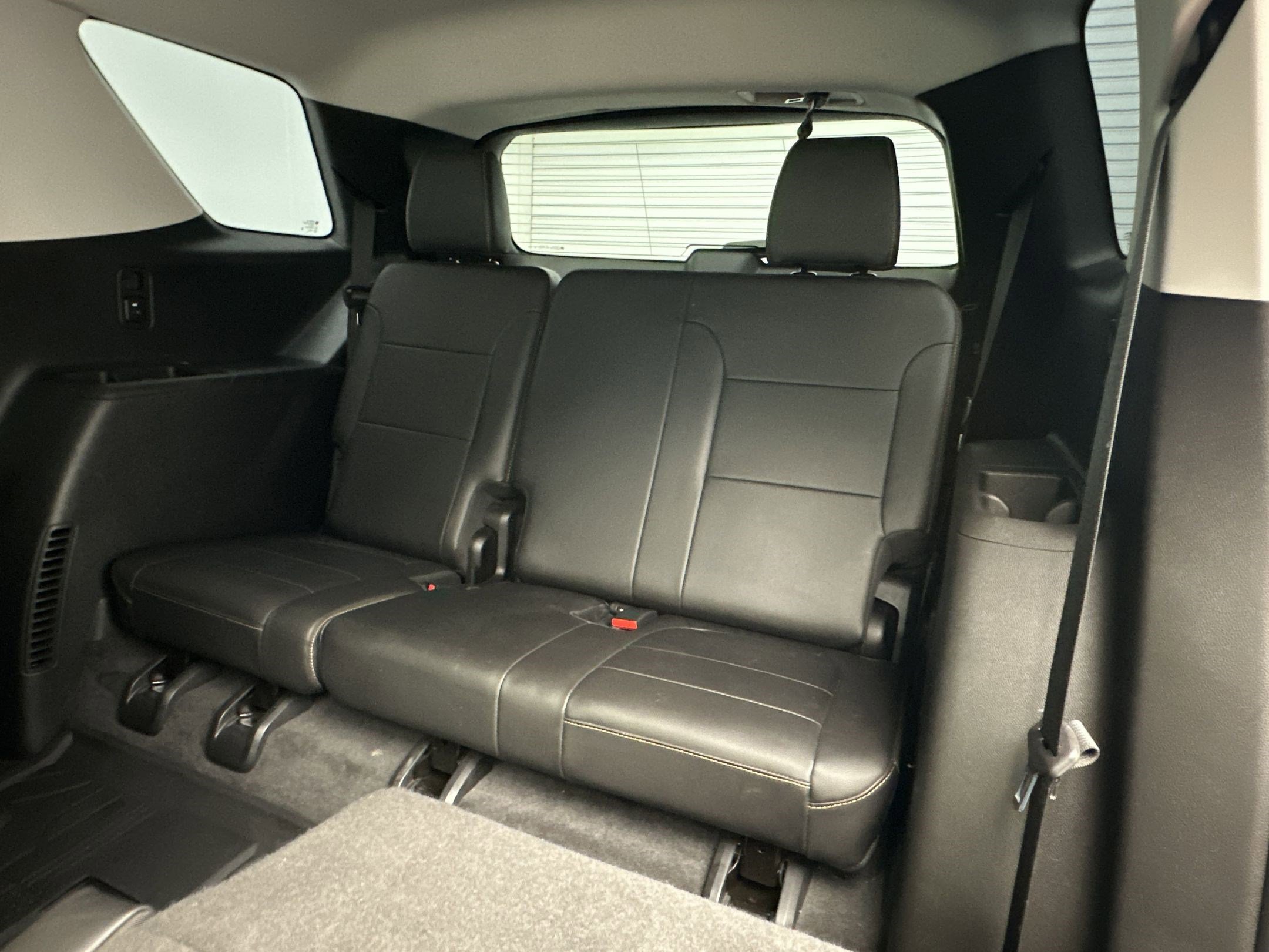 Used 2020 Chevrolet Traverse RS w/ LPO, Floor Liner Package image 31