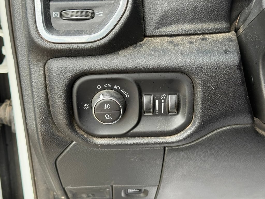 Used 2024 RAM 2500 Laramie AWD/4WD image 20