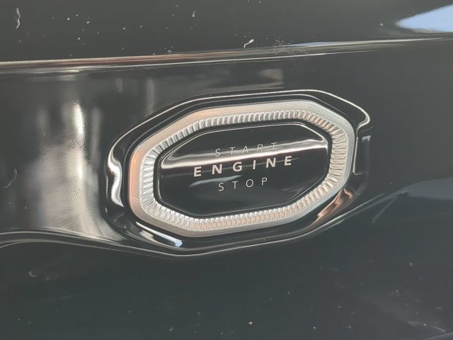 New 2027 Jeep Grand Cherokee L Limited RWD image 37