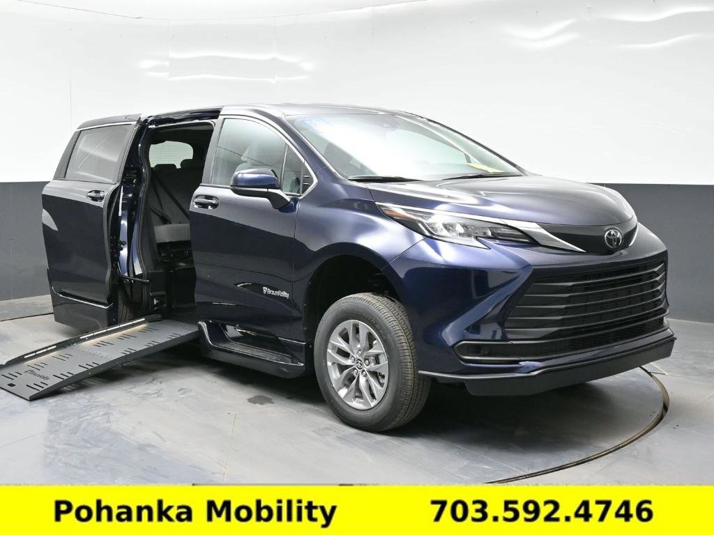 Used 2026 Toyota Sienna LE