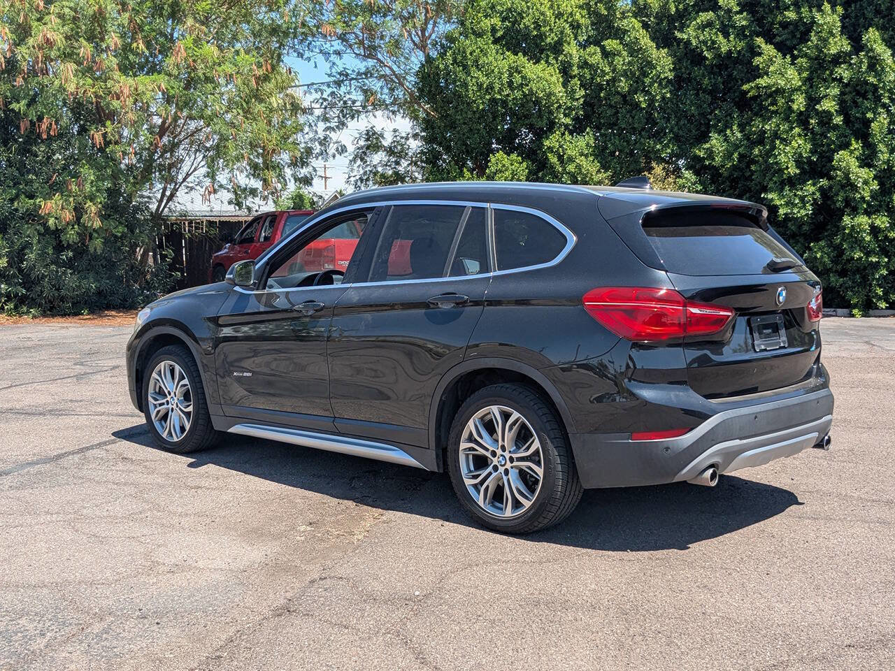 Used 2017 BMW X1 xDrive28i image 6