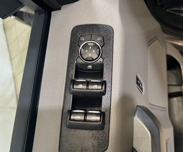 Used 2018 Ford F150 XLT w/ Equipment Group 302A Luxury image 31