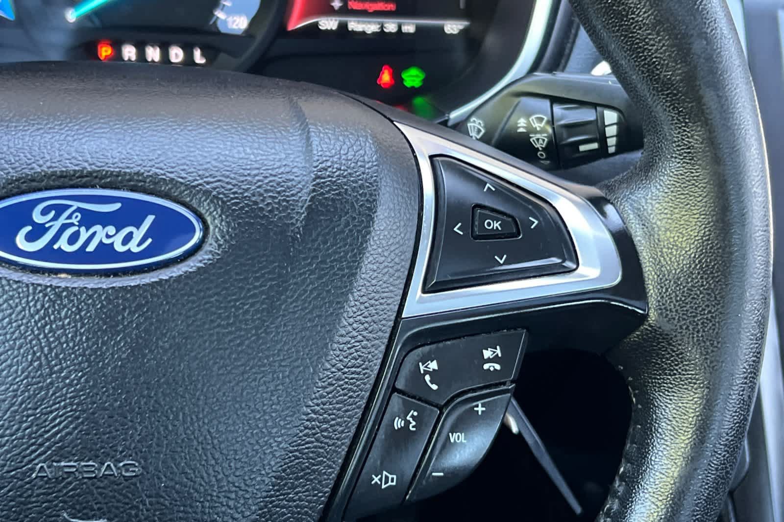 Used 2019 Ford Fusion Energi Titanium FWD image 27