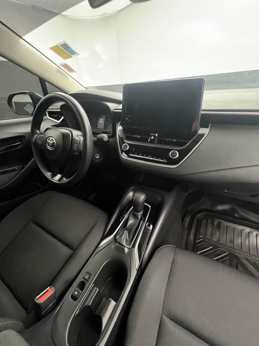 Used 2024 Toyota Corolla LE FWD image 23