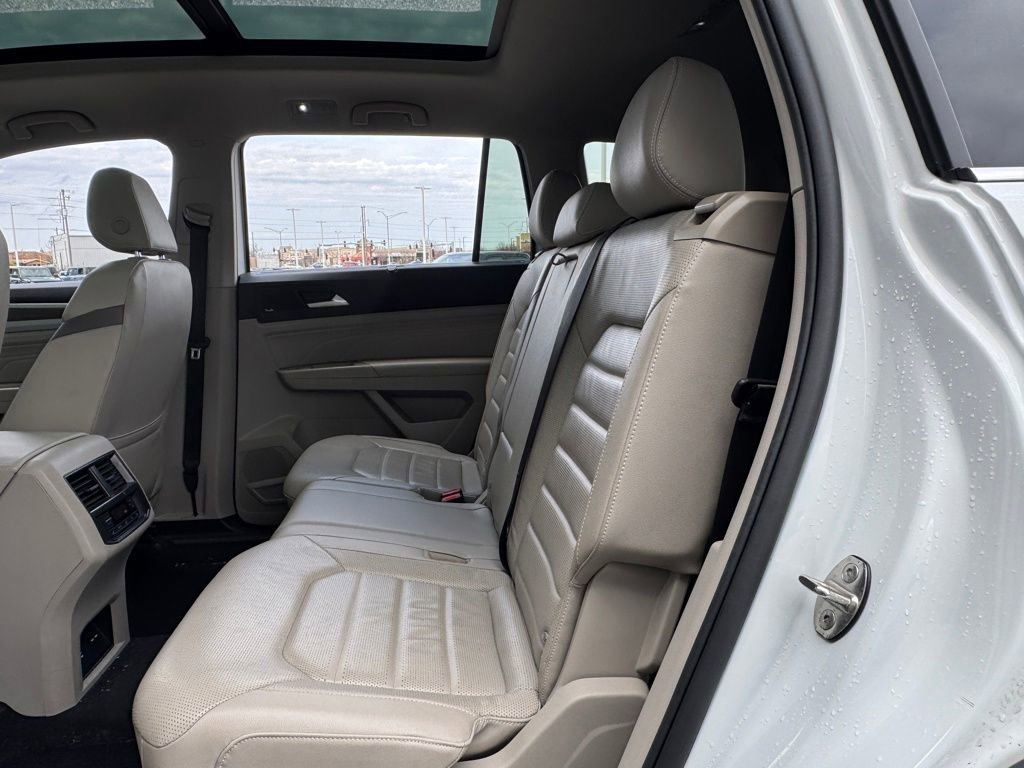 Used 2021 Volkswagen Atlas SEL Premium image 28