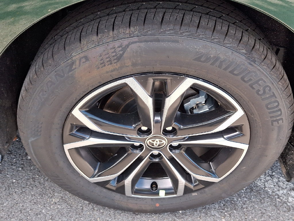 New 2026 Toyota Sienna Platinum AWD/4WD image 5
