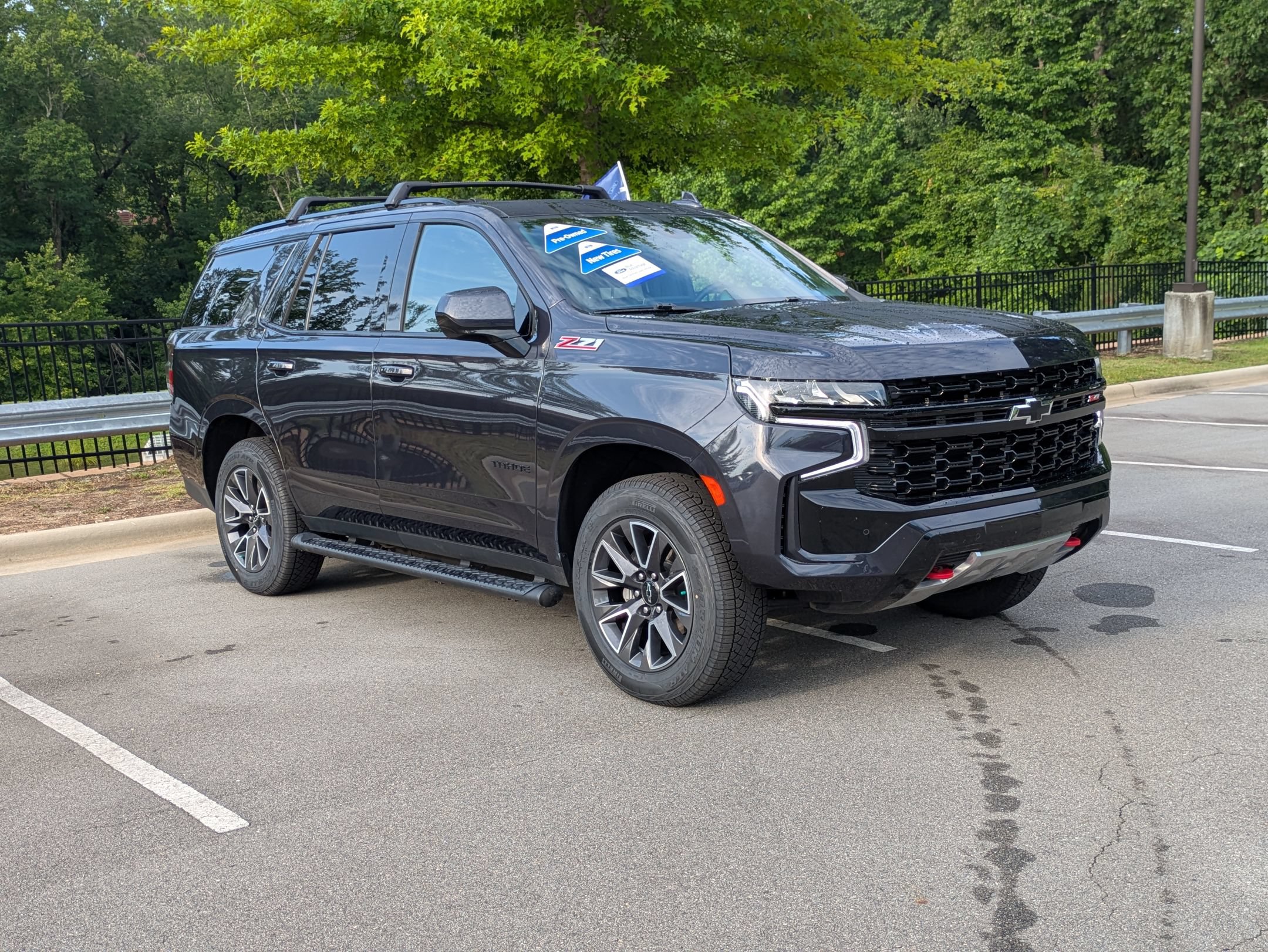 Used 2023 Chevrolet Tahoe Z71 AWD/4WD image 2