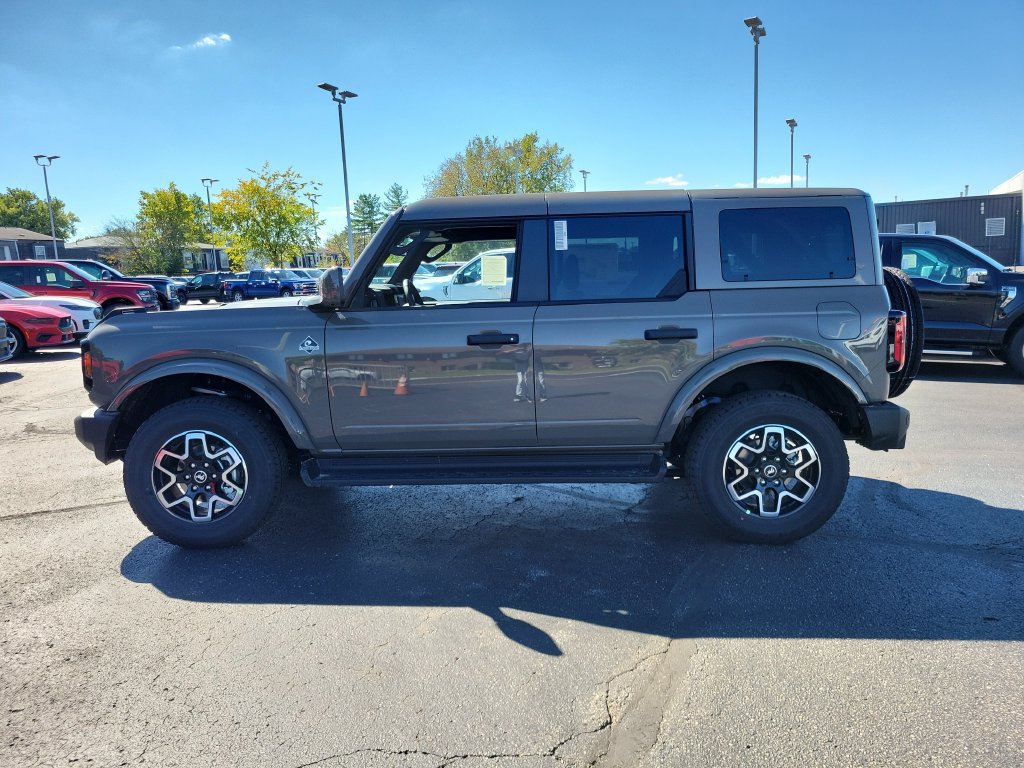 New 2026 Ford Bronco Outer Banks AWD/4WD image 7