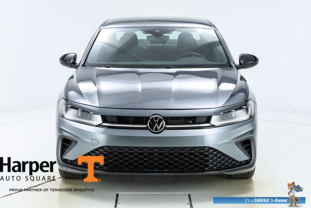 Used 2025 Volkswagen Jetta Sport image 16