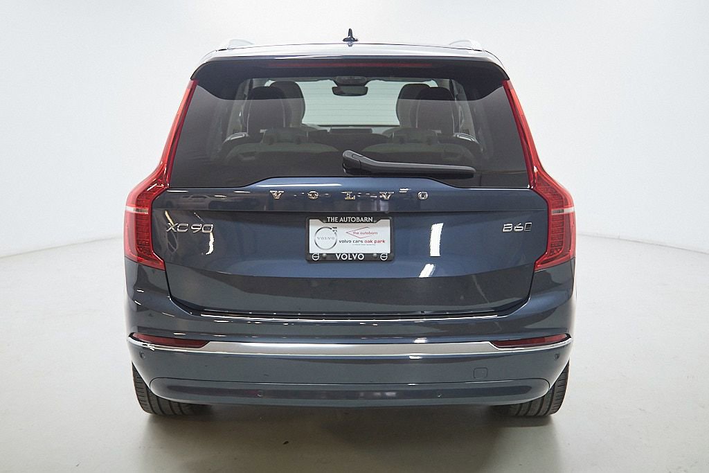 Certified 2023 Volvo XC90 B6 Ultimate w/ Protection Package Premier image 8