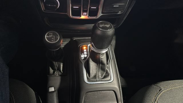 Used 2024 Jeep Wrangler Unlimited Sport AWD/4WD image 18