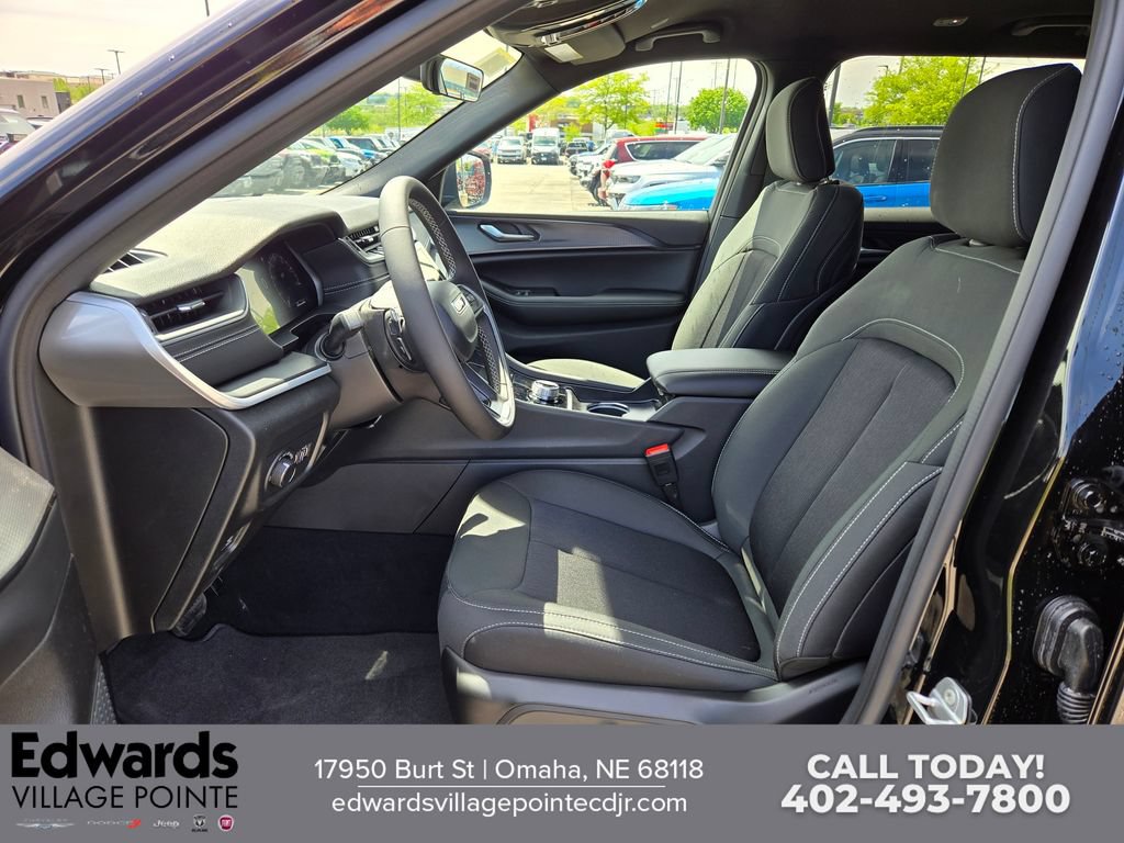 New 2026 Jeep Grand Cherokee L Laredo AWD/4WD image 13