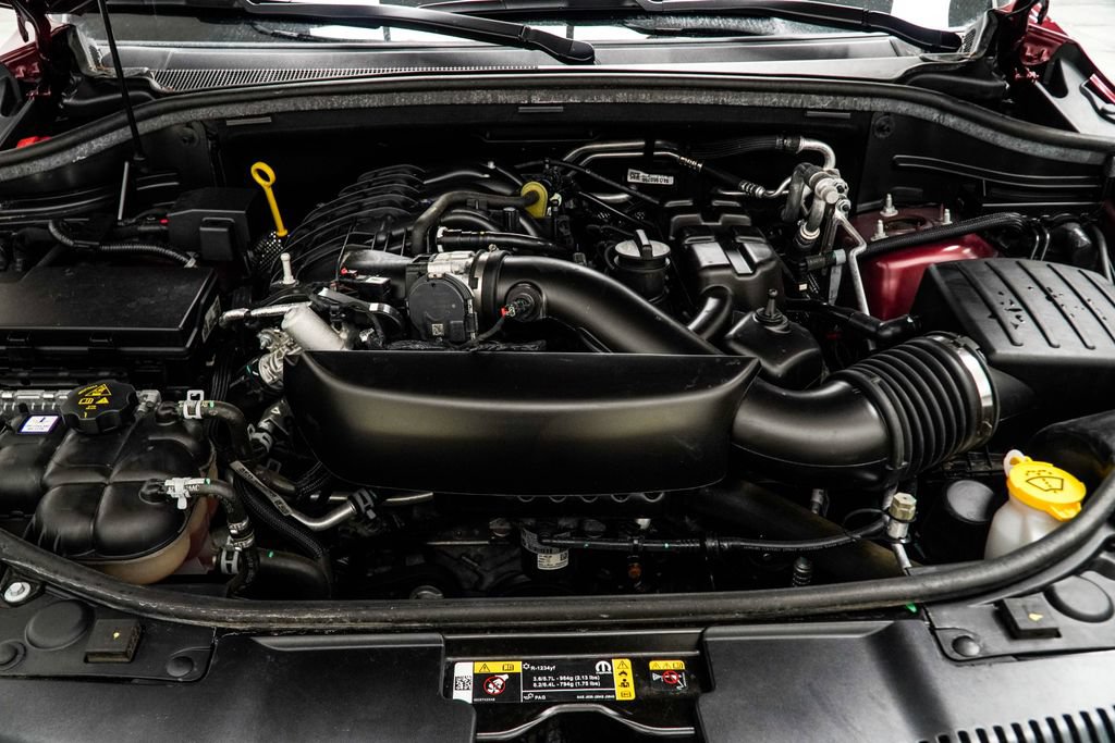 Used 2024 Dodge Durango GT AWD/4WD image 15