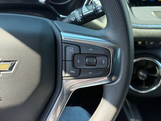 Used 2025 Chevrolet Blazer LT AWD/4WD image 22