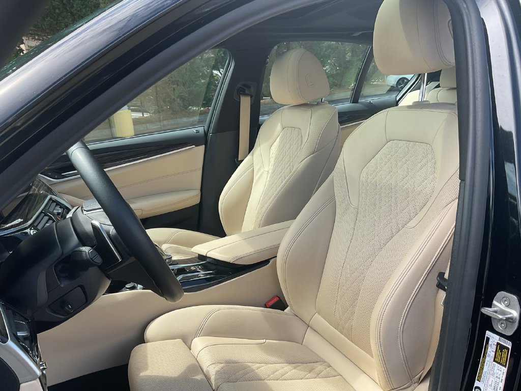 Used 2021 BMW 530i RWD image 14