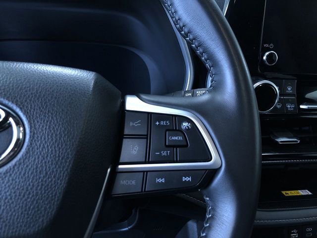 Certified 2025 Toyota Highlander XSE AWD/4WD image 28