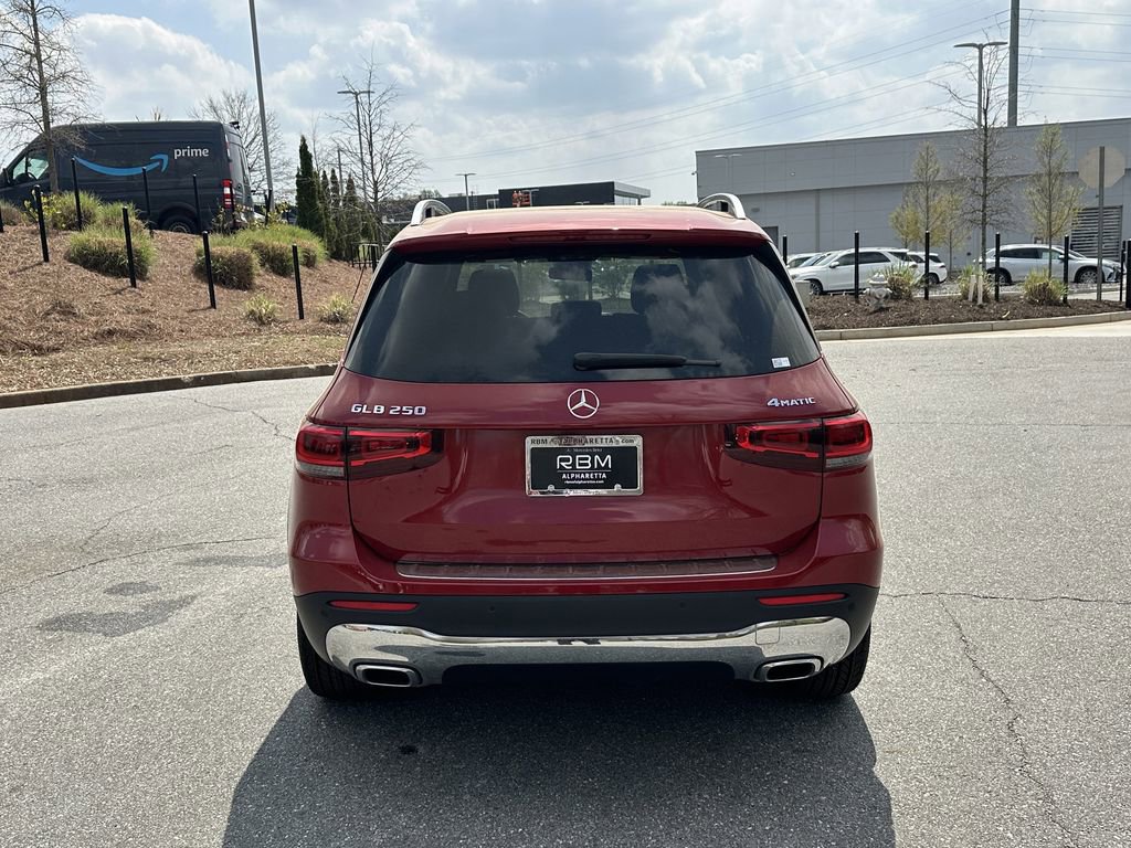 Certified 2022 Mercedes-Benz GLB 250 4MATIC image 7