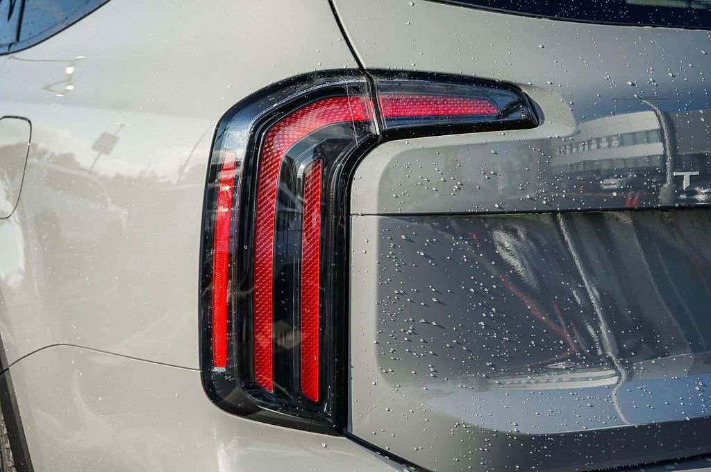 Used 2024 Kia Telluride SX X-Line image 9