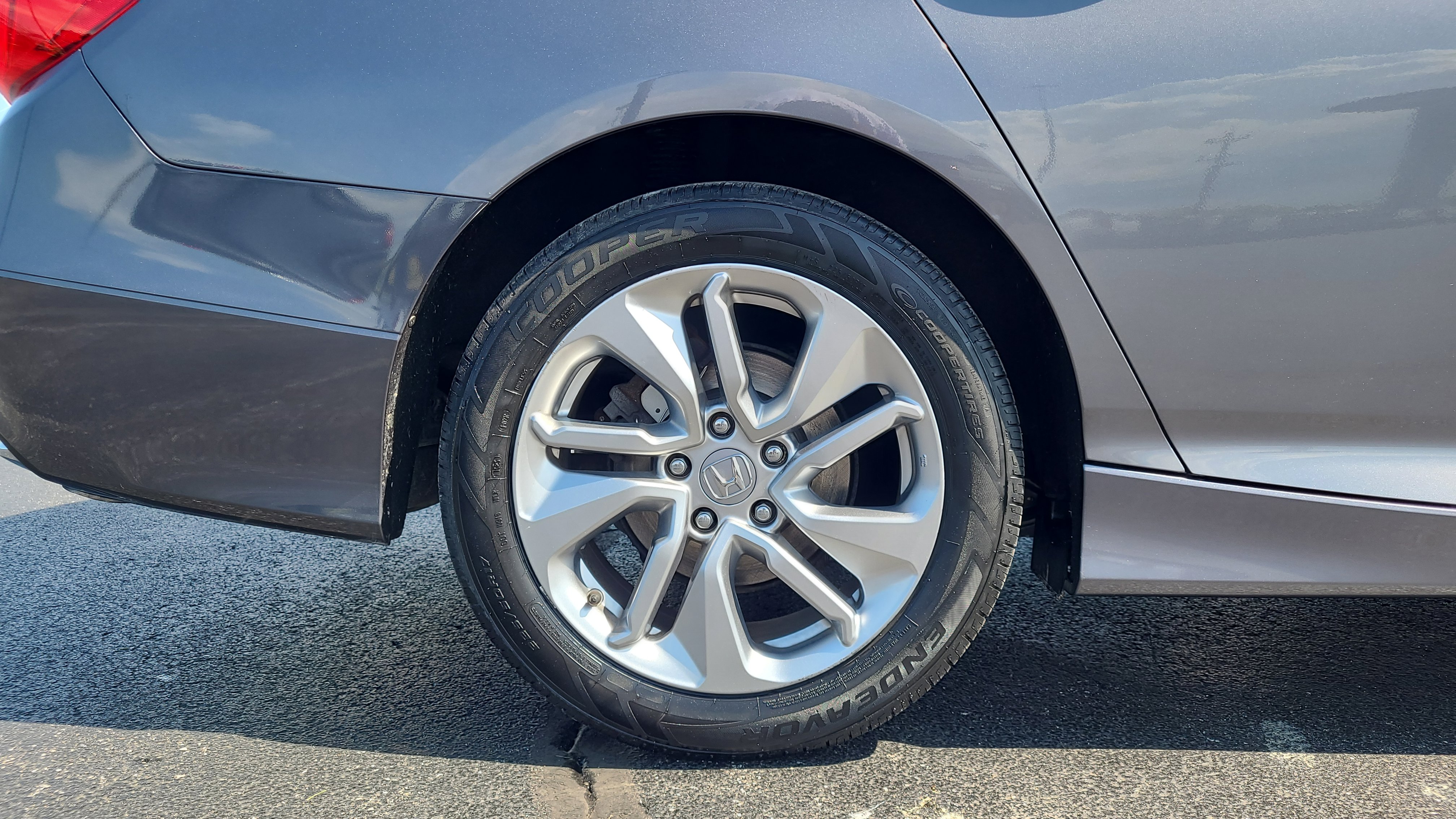 Used 2019 Honda Accord LX image 10