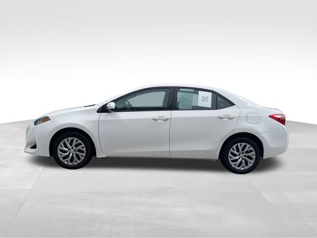 Used 2019 Toyota Corolla LE FWD image 2