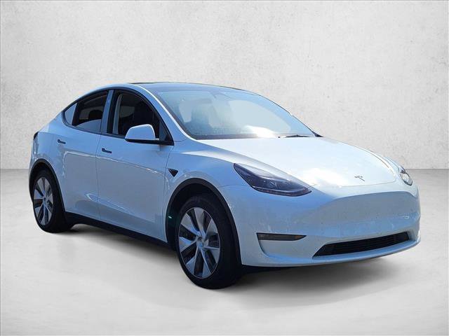 Used 2023 Tesla Model Y Long Range AWD/4WD image 3
