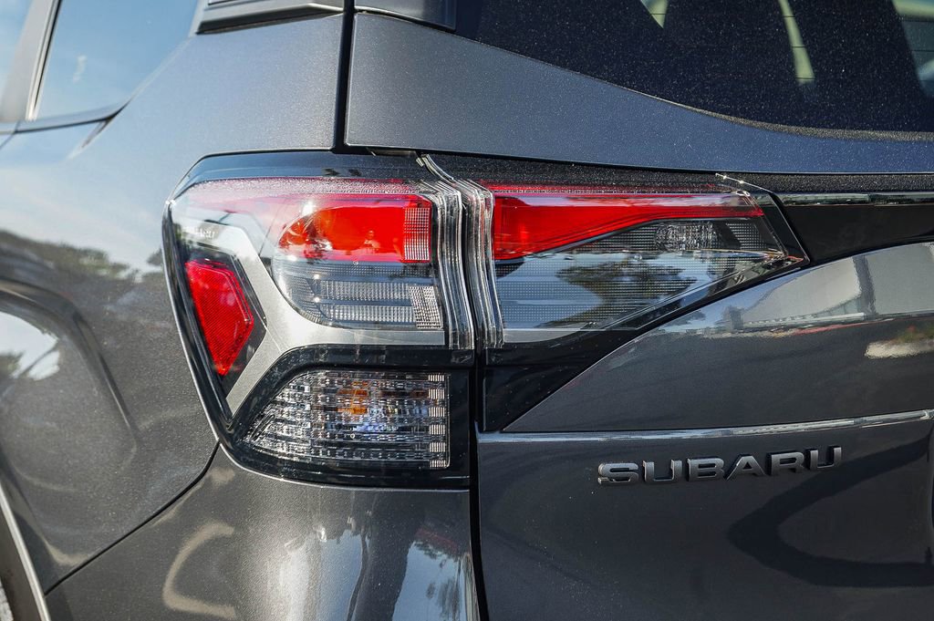 Used 2025 Subaru Forester Touring image 9