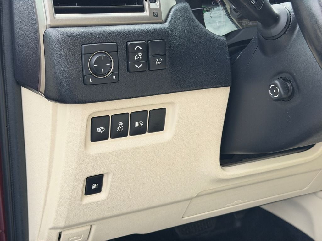 Used 2020 Lexus GX 460 Premium w/ Premium Package AWD/4WD image 19