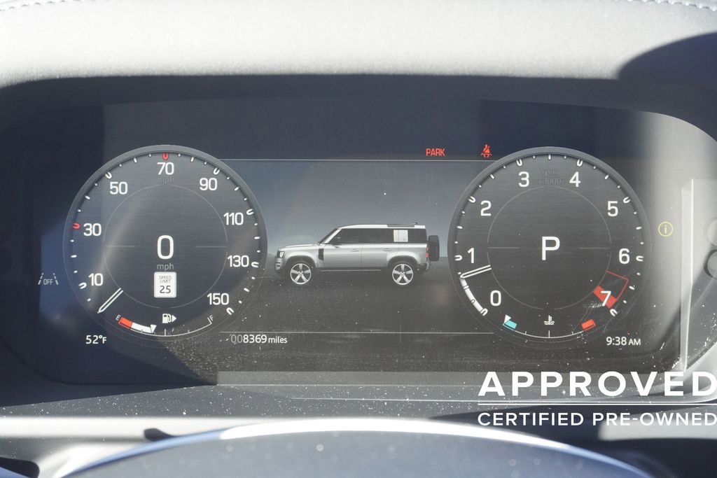 Used 2025 Land Rover Defender 110 S image 11
