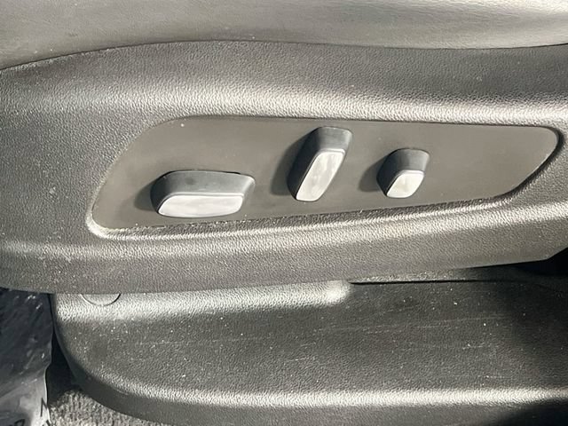 Used 2023 Cadillac XT6 Premium Luxury AWD/4WD image 13
