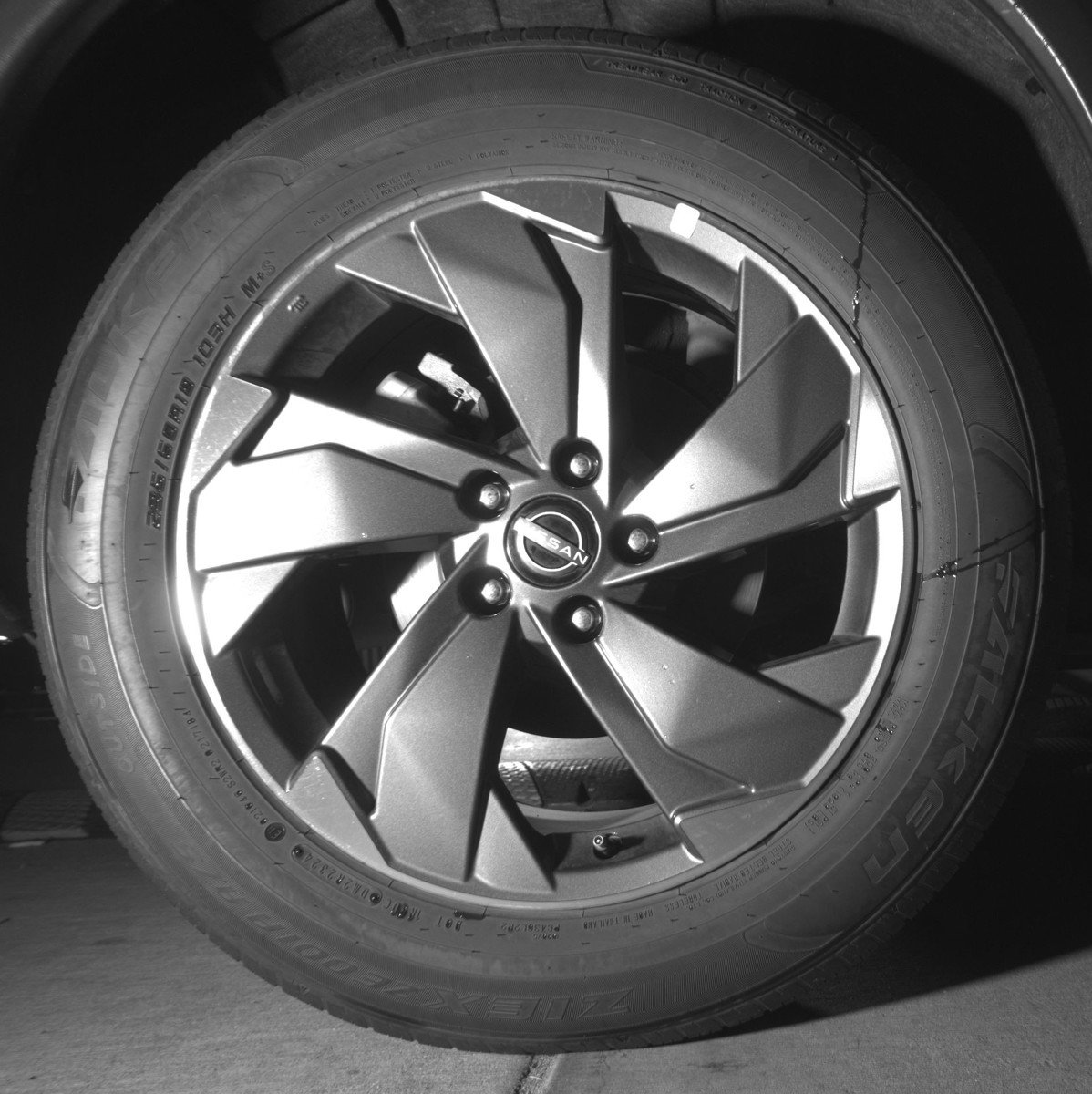 Used 2025 Nissan Rogue SV FWD image 15