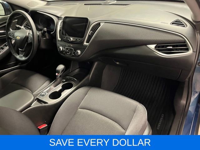 Used 2024 Chevrolet Malibu RS FWD image 15