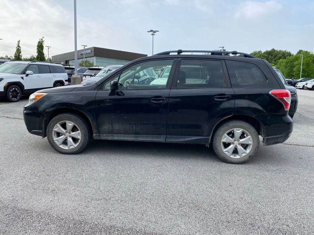 Used 2016 Subaru Forester 2.5i Premium AWD/4WD image 4