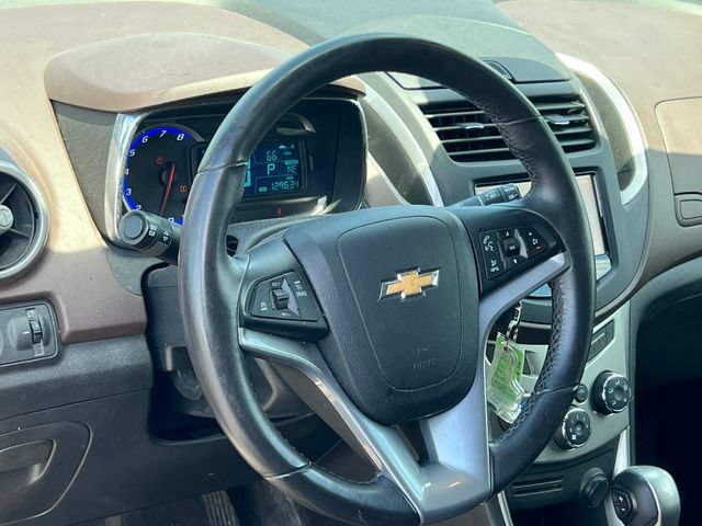 Used 2016 Chevrolet Trax LT w/ LT Convenience Package AWD/4WD image 2