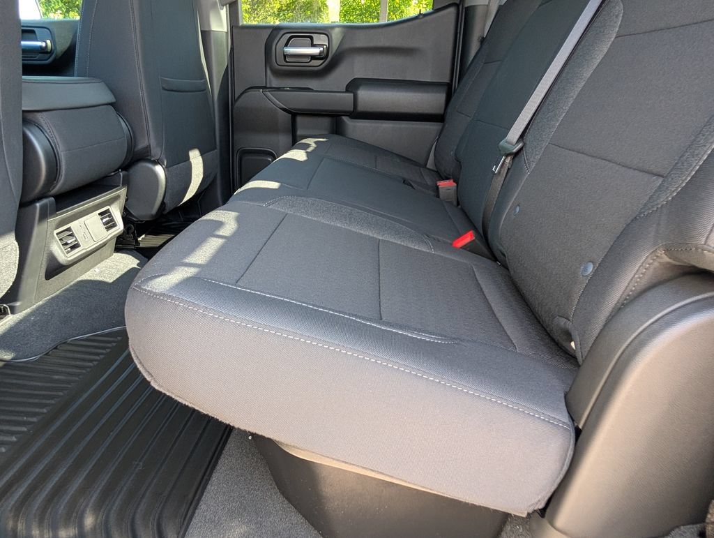 New 2026 Chevrolet Silverado 1500 Custom w/ LPO, Dark Essentials Package RWD image 7