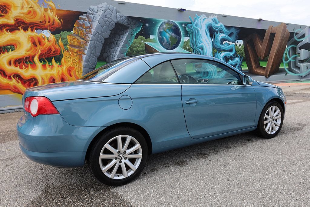 Used 2008 Volkswagen Eos 2.0T FWD image 19