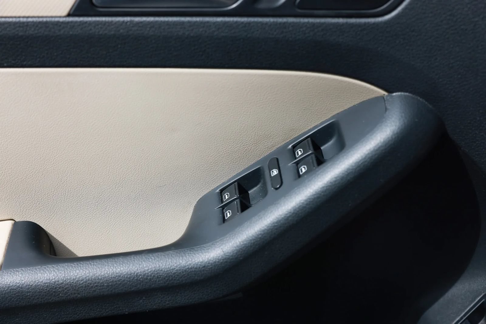 Used 2012 Volkswagen Jetta SE FWD image 39