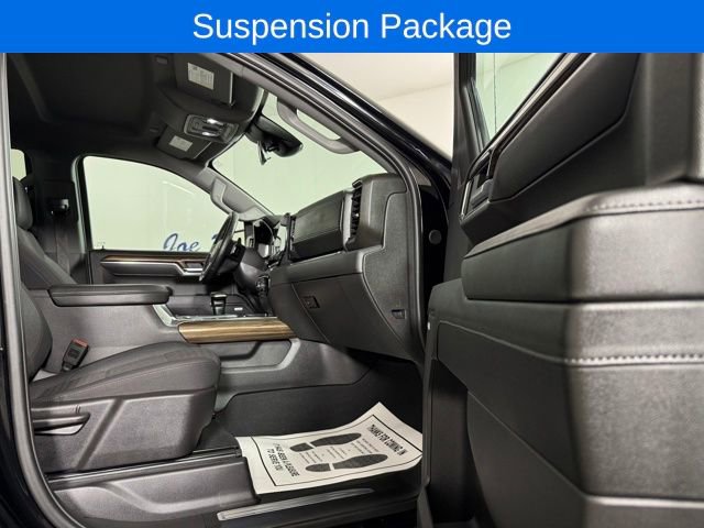 Used 2025 Chevrolet Silverado 1500 LT Trail Boss w/ Convenience Package II image 18