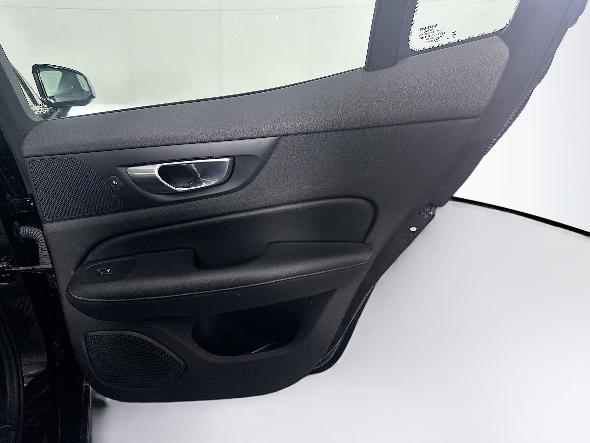 Used 2024 Volvo S60 B5 Core image 30