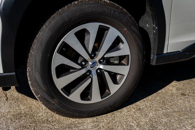 Certified 2025 Subaru Outback Premium image 14