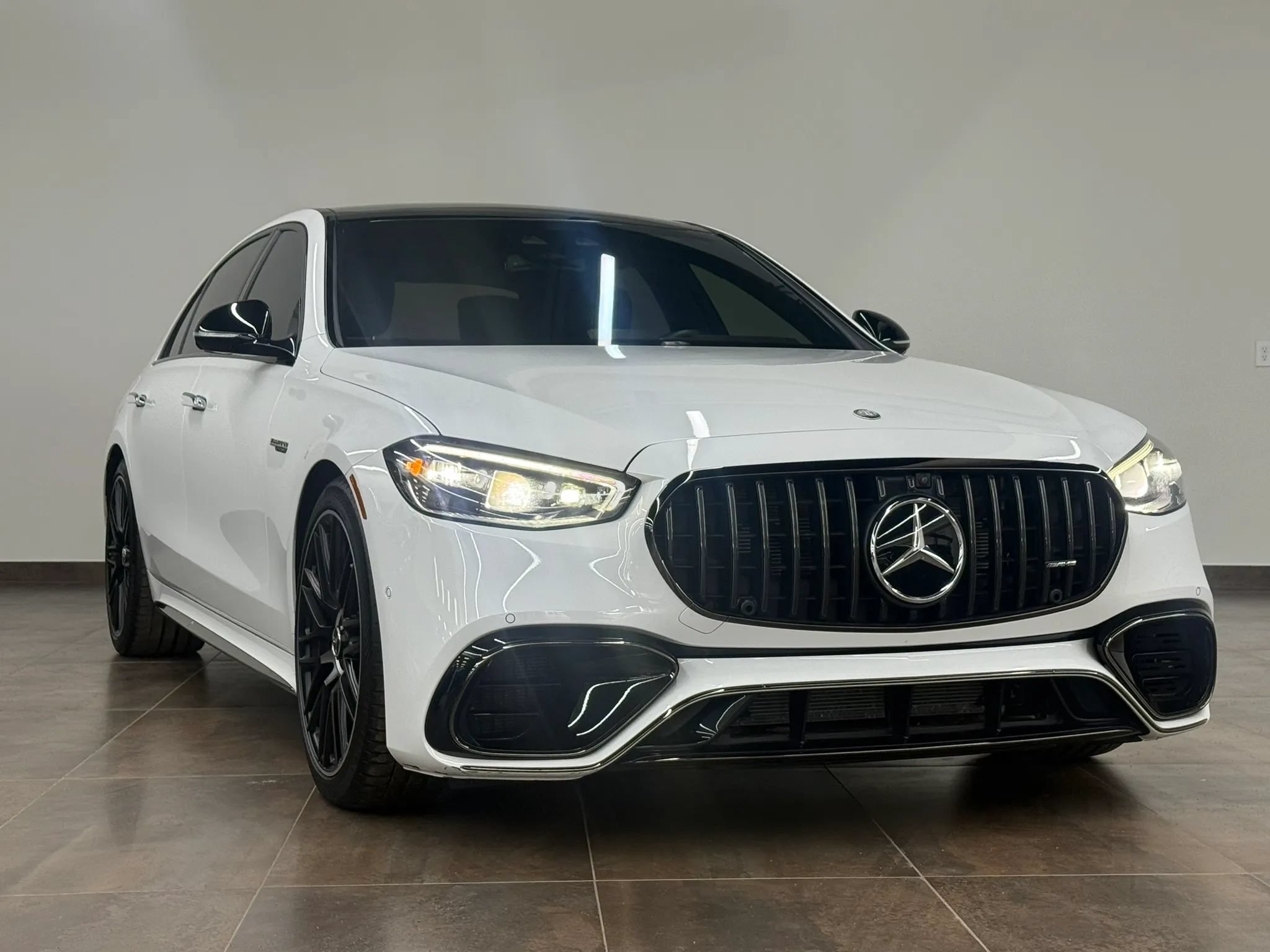 Used 2024 Mercedes-Benz S 63 AMG S image 16