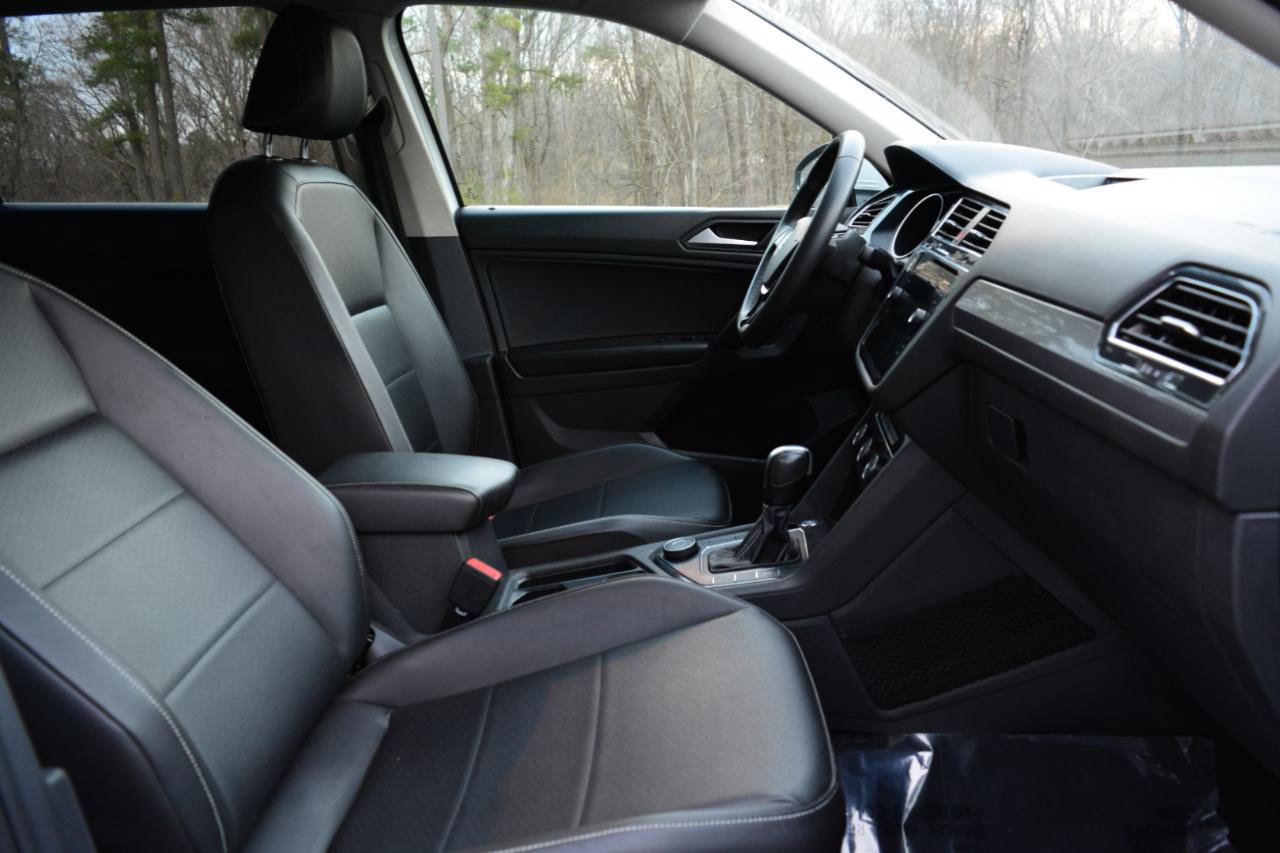 Used 2021 Volkswagen Tiguan SE AWD/4WD image 15