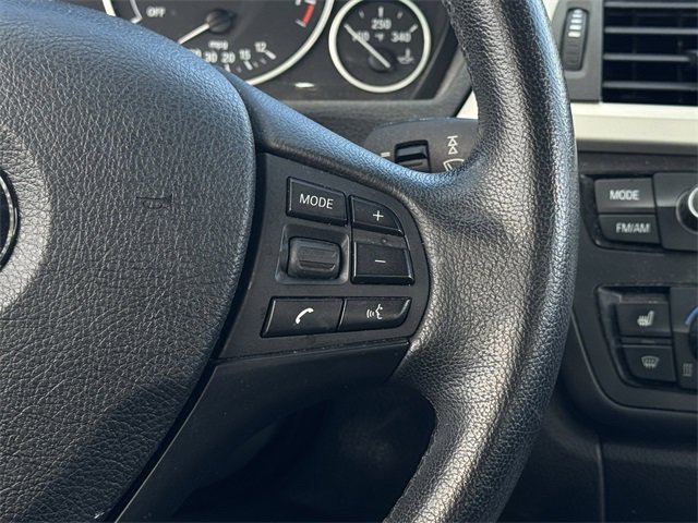 Used 2014 BMW 320i xDrive Sedan image 15