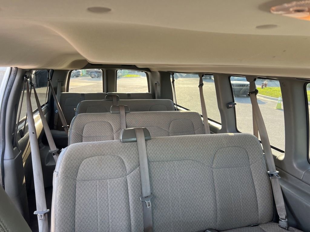 Used 2019 Chevrolet Express 3500 LT w/ LT Preferred Equipment Group RWD image 40