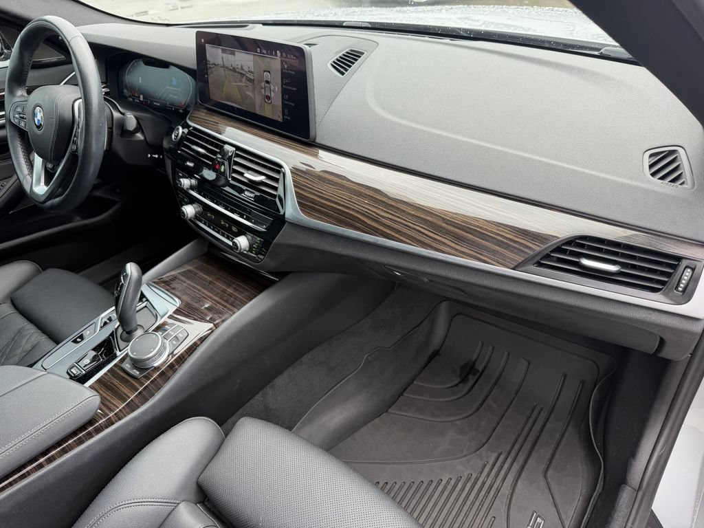 Used 2021 BMW 540i w/ Premium Package RWD image 30