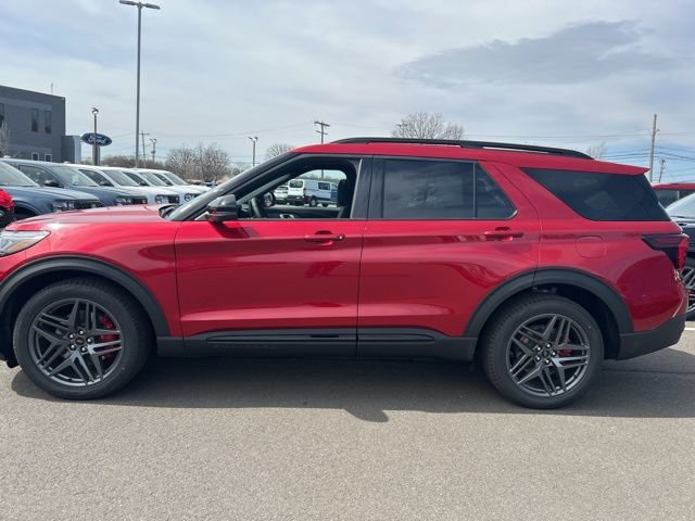 Used 2026 Ford Explorer ST w/ Sun And Sound Package AWD/4WD image 4