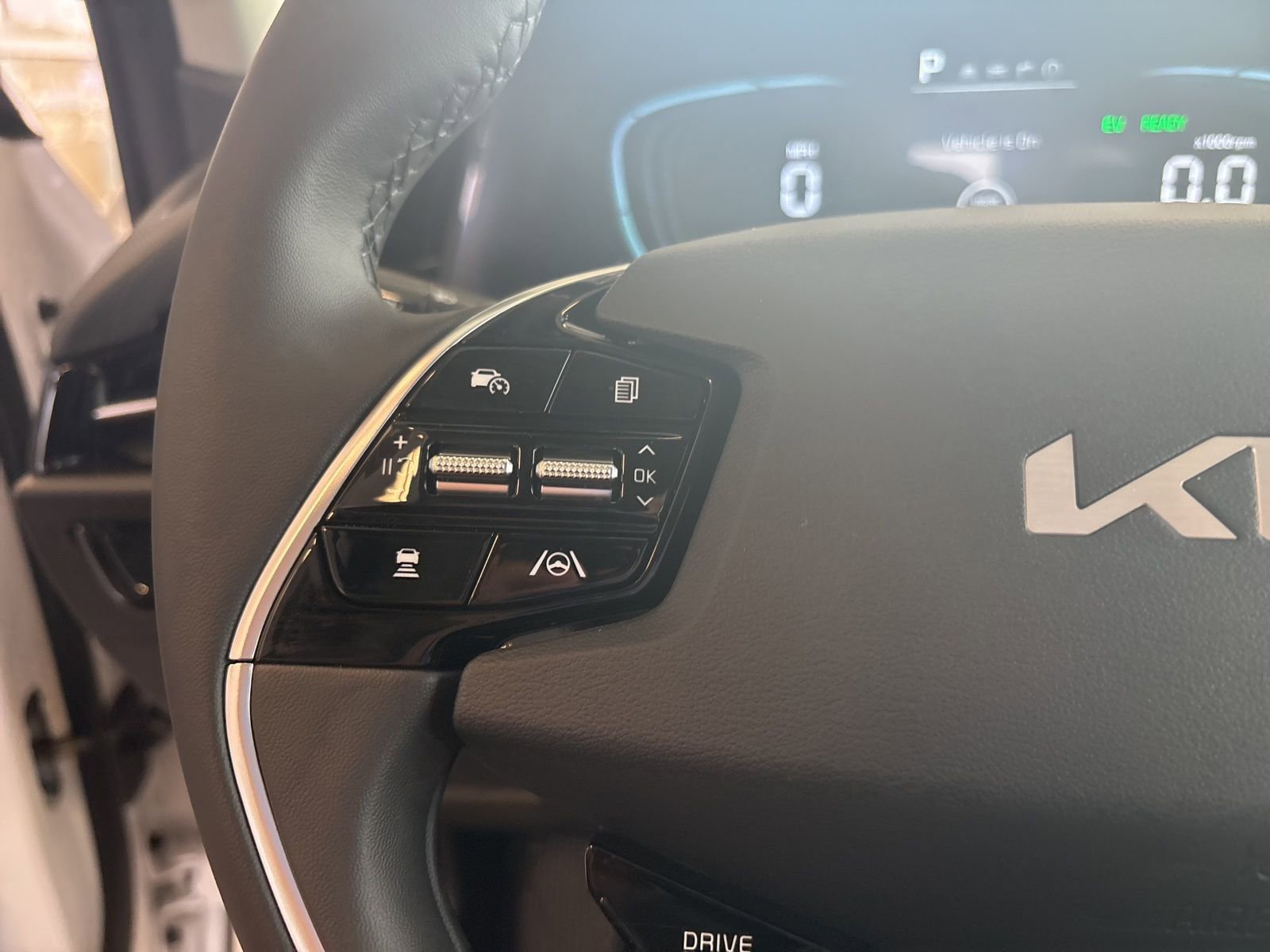 New 2025 Kia Niro EX image 20