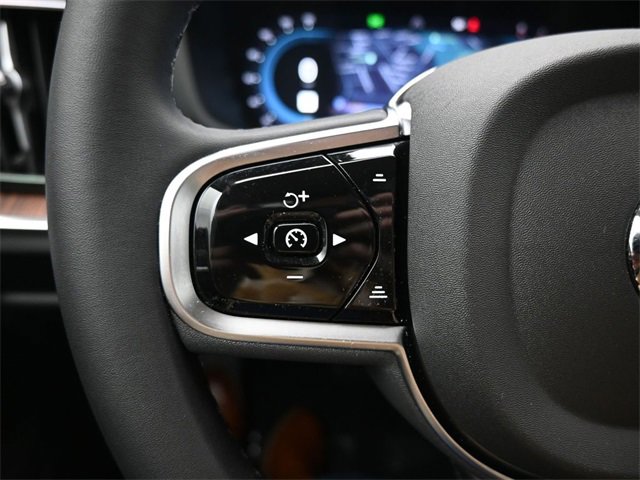 Used 2024 Volvo S60 B5 Ultimate image 25