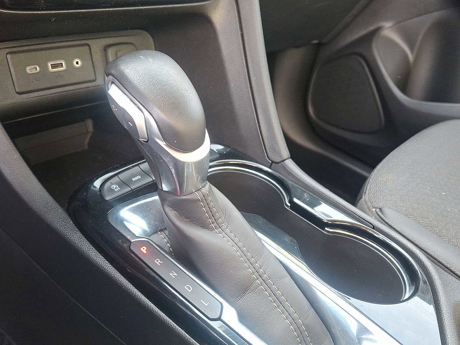 Used 2023 Buick Encore GX Select w/ Sport Touring Package image 11