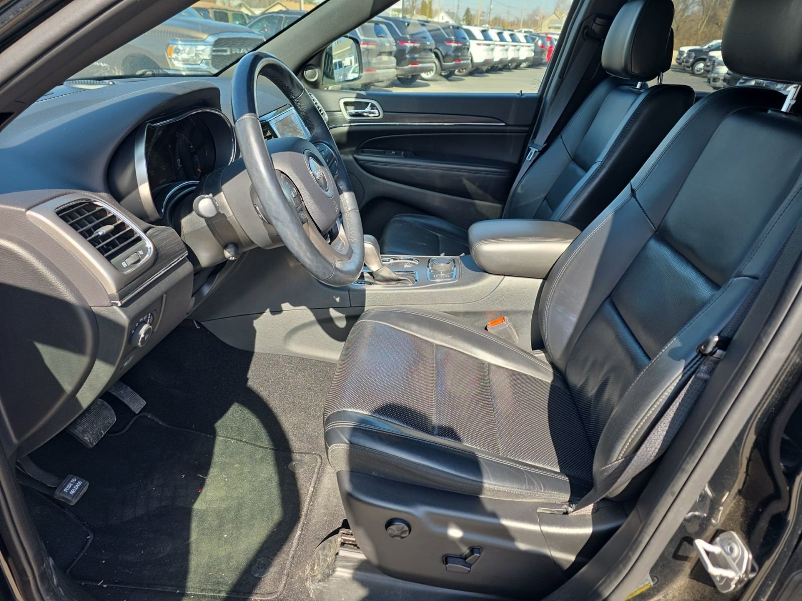 Used 2020 Jeep Grand Cherokee Limited w/ Luxury Group II image 12