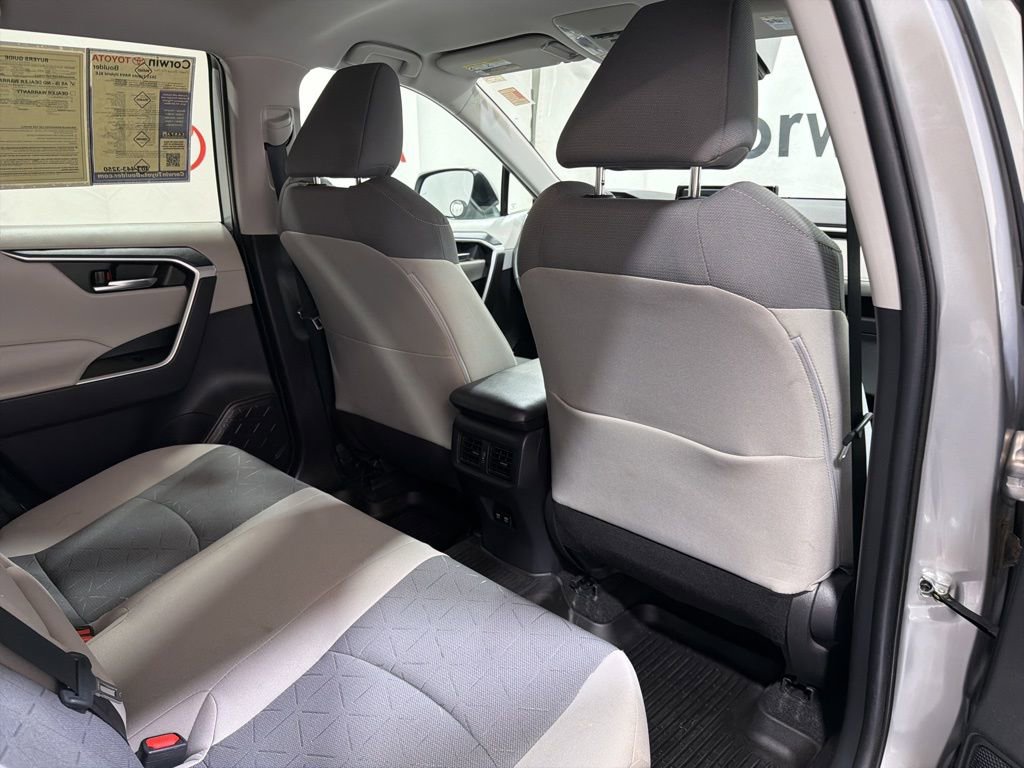 Used 2021 Toyota RAV4 XLE w/ XLE Grade Weather Package image 14
